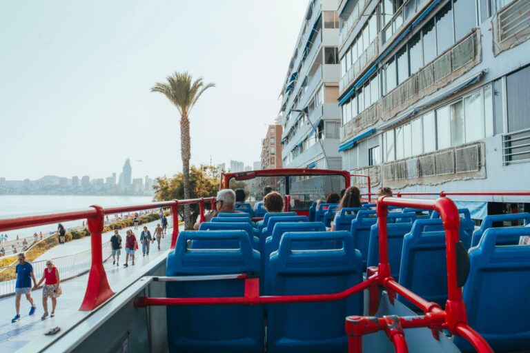 Viajes del Imserso: Requisitos y Cómo Solicitar Plaza