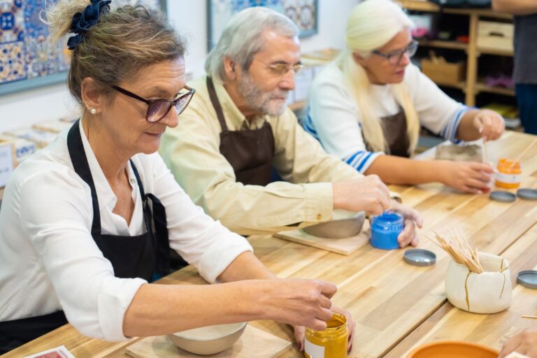 Actividades para Mayores que Viven Solos: Guía Práctica