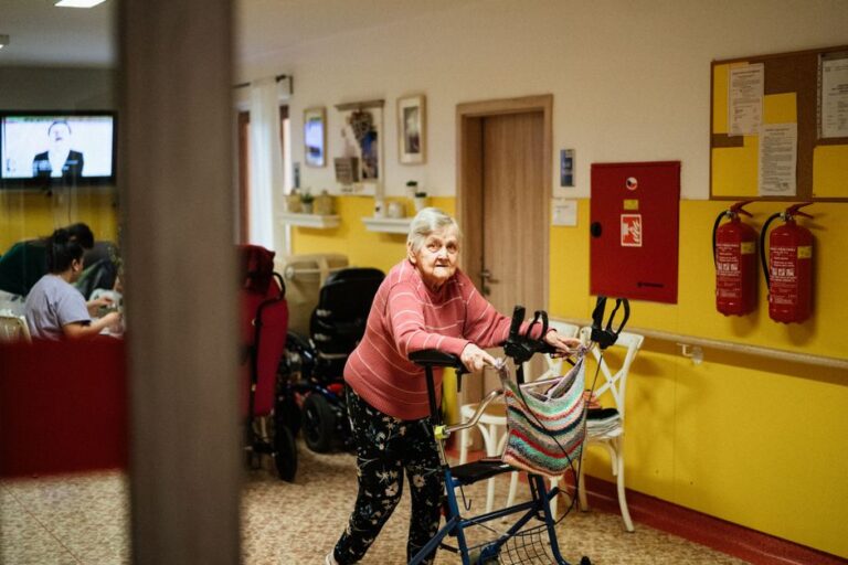 Cuánto Cuesta una Residencia de Mayores en Castilla y León: Precios Reales 2026