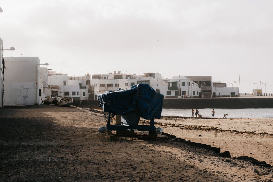 Vista de una localidad costera de Canarias, con precios de residencias entre los mas altos de Espana
